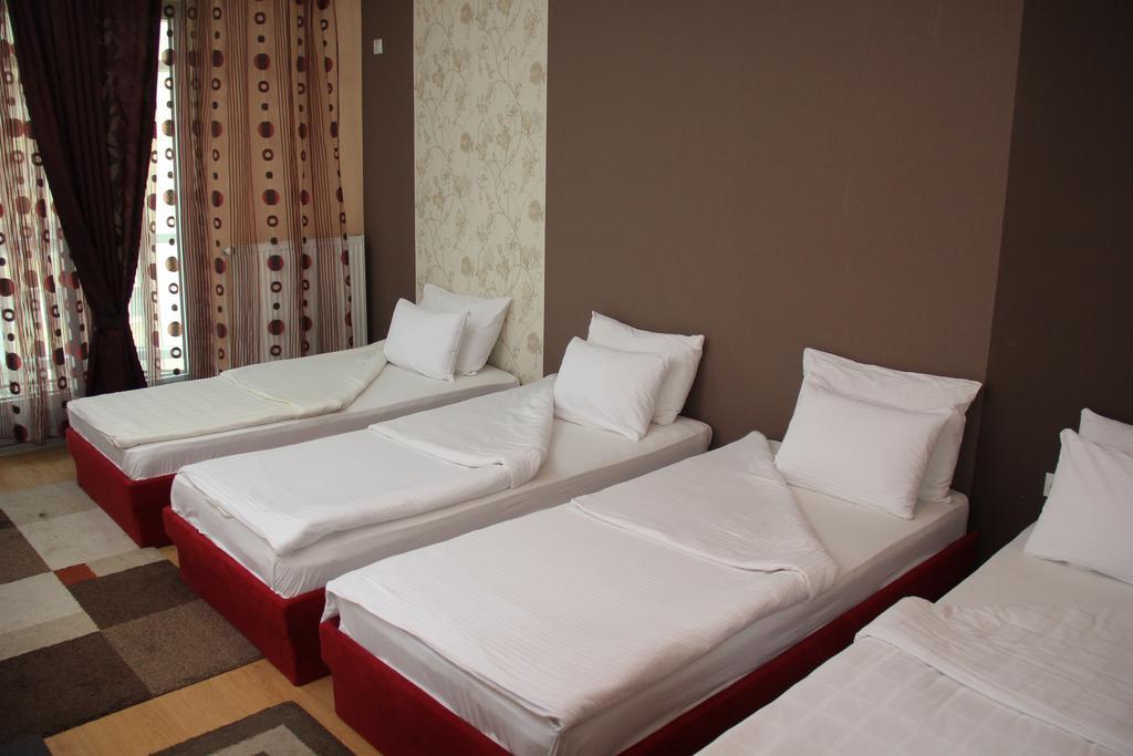 Garni Hotel Rile Men Ni Szoba fotó